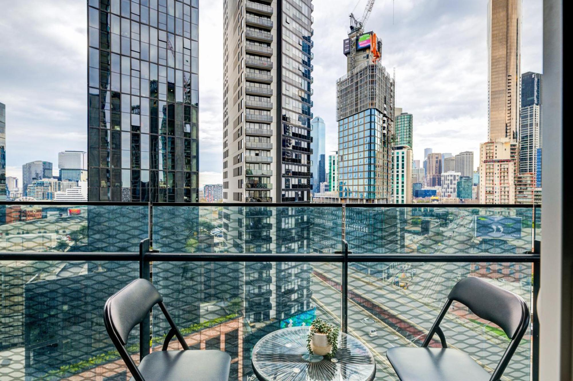 Mega Style Apartments Mainpoint Melbourne Ruang foto