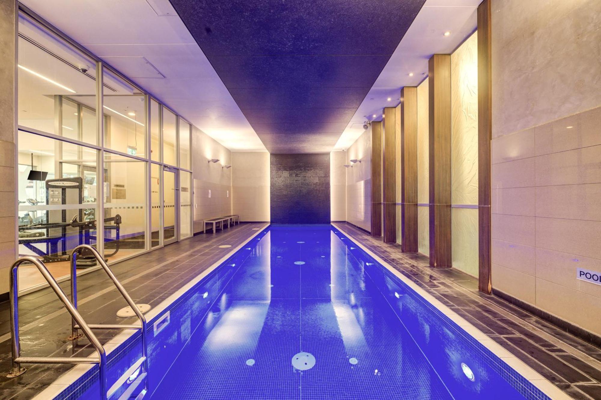 Mega Style Apartments Mainpoint Melbourne Bagian luar foto