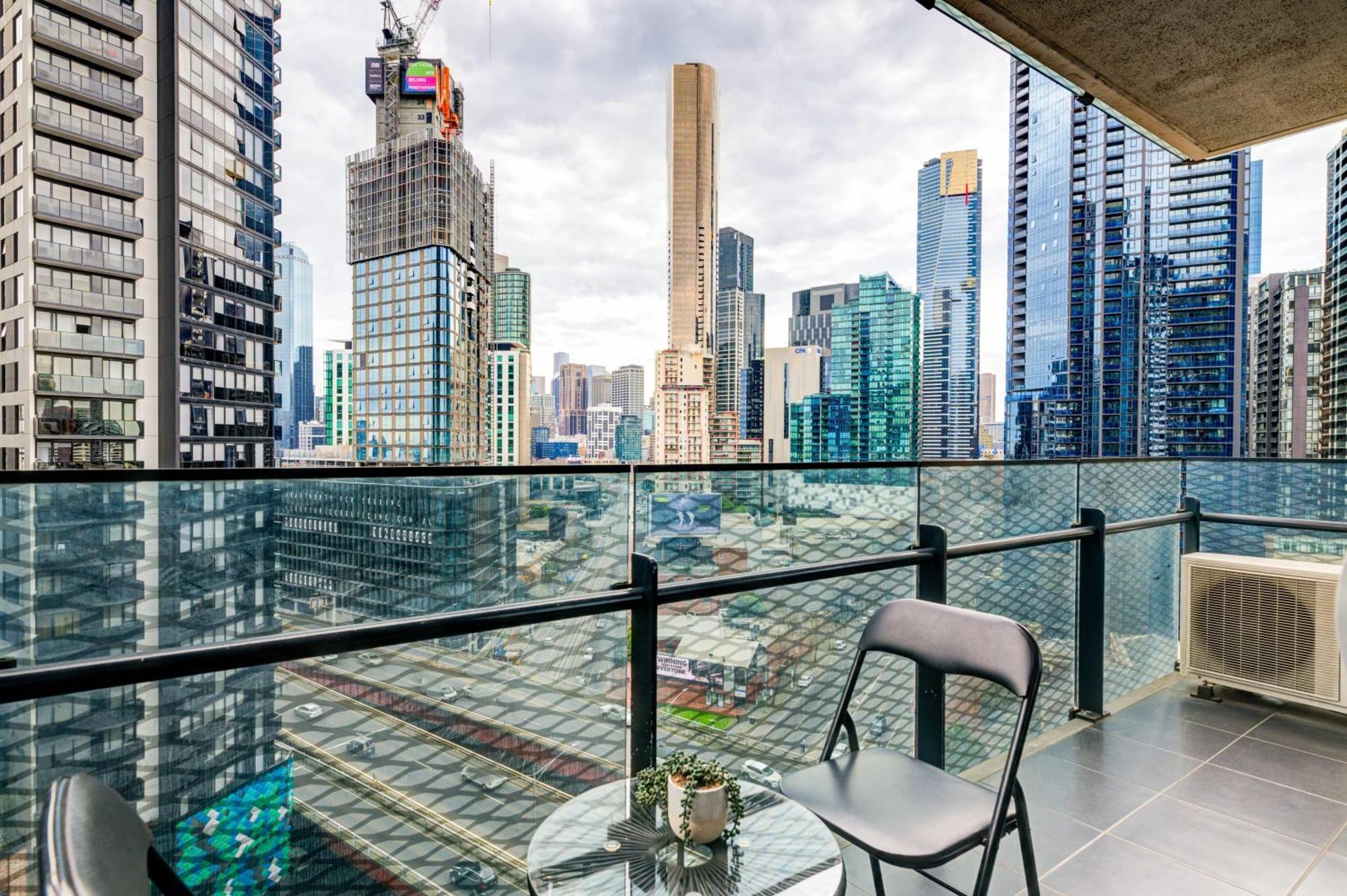 Mega Style Apartments Mainpoint Melbourne Ruang foto